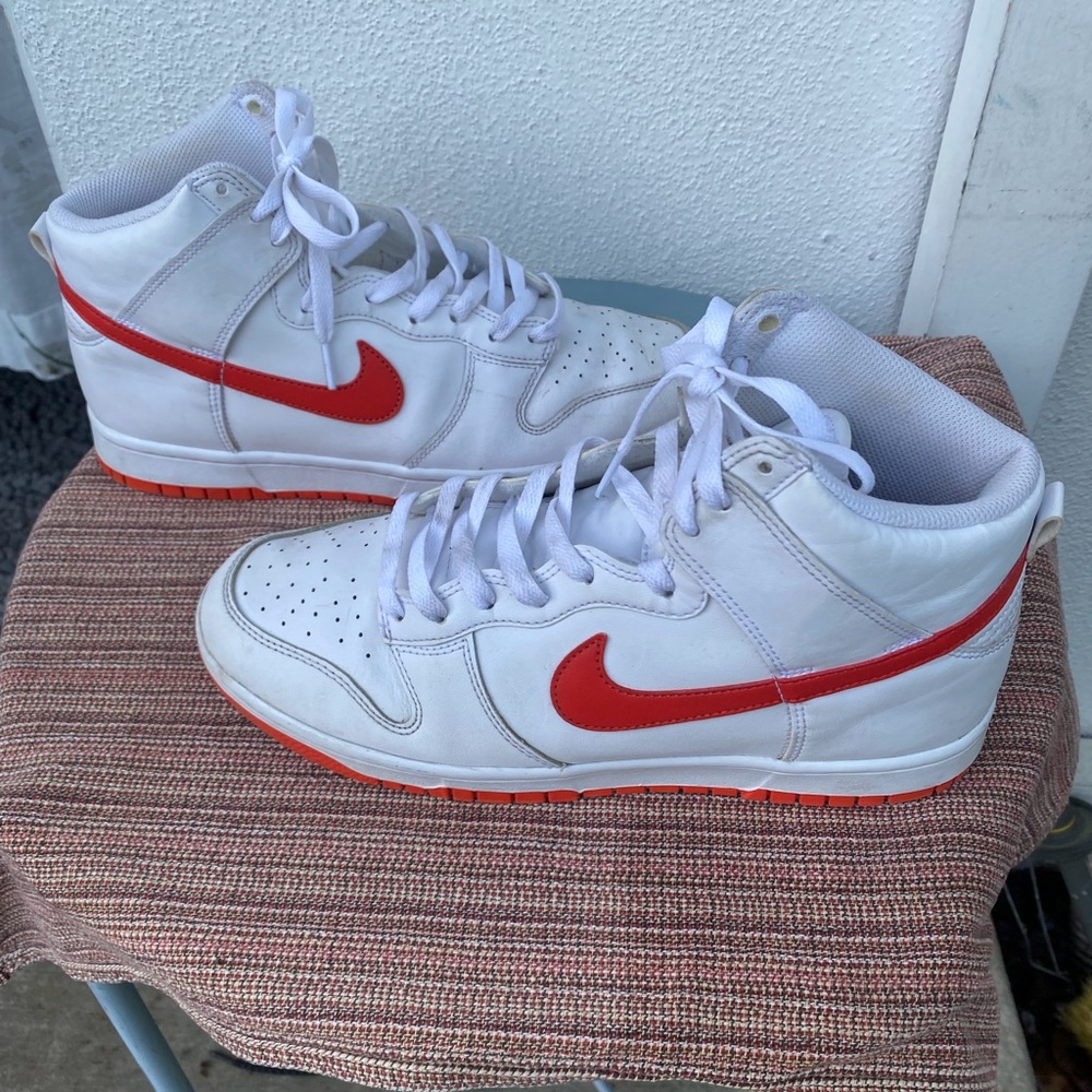 Men's Nike Dunk High Retro Basketball Shoes (9.5 US)